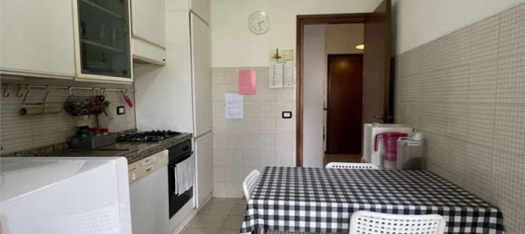 3 rooms Apartment in Bergamo, Italy No. 258829 12