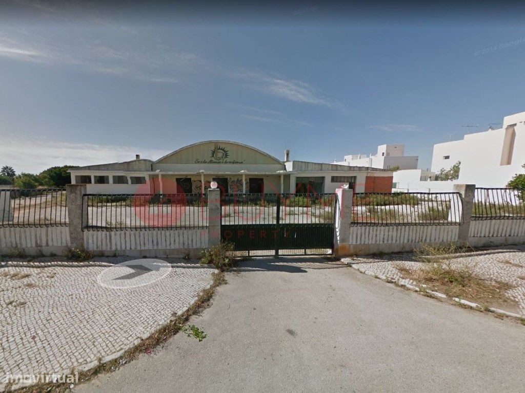 Terrain à Quelfes, Portugal 9108m² No. 107883