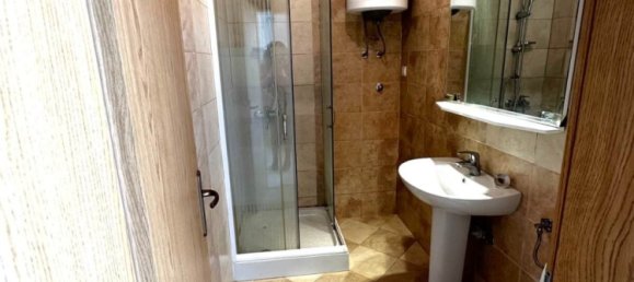 4 Schlafzimmer Wohnung in Budva, Montenegro, Nr. 442 11