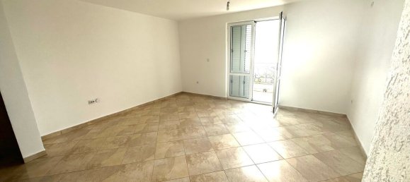 4 Schlafzimmer Wohnung in Budva, Montenegro, Nr. 442 3