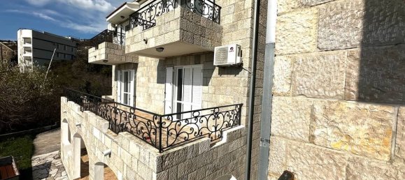 4 Schlafzimmer Wohnung in Budva, Montenegro, Nr. 442 22