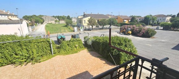 4 bedrooms Villa in Ceresara, Italy No. 201289 25