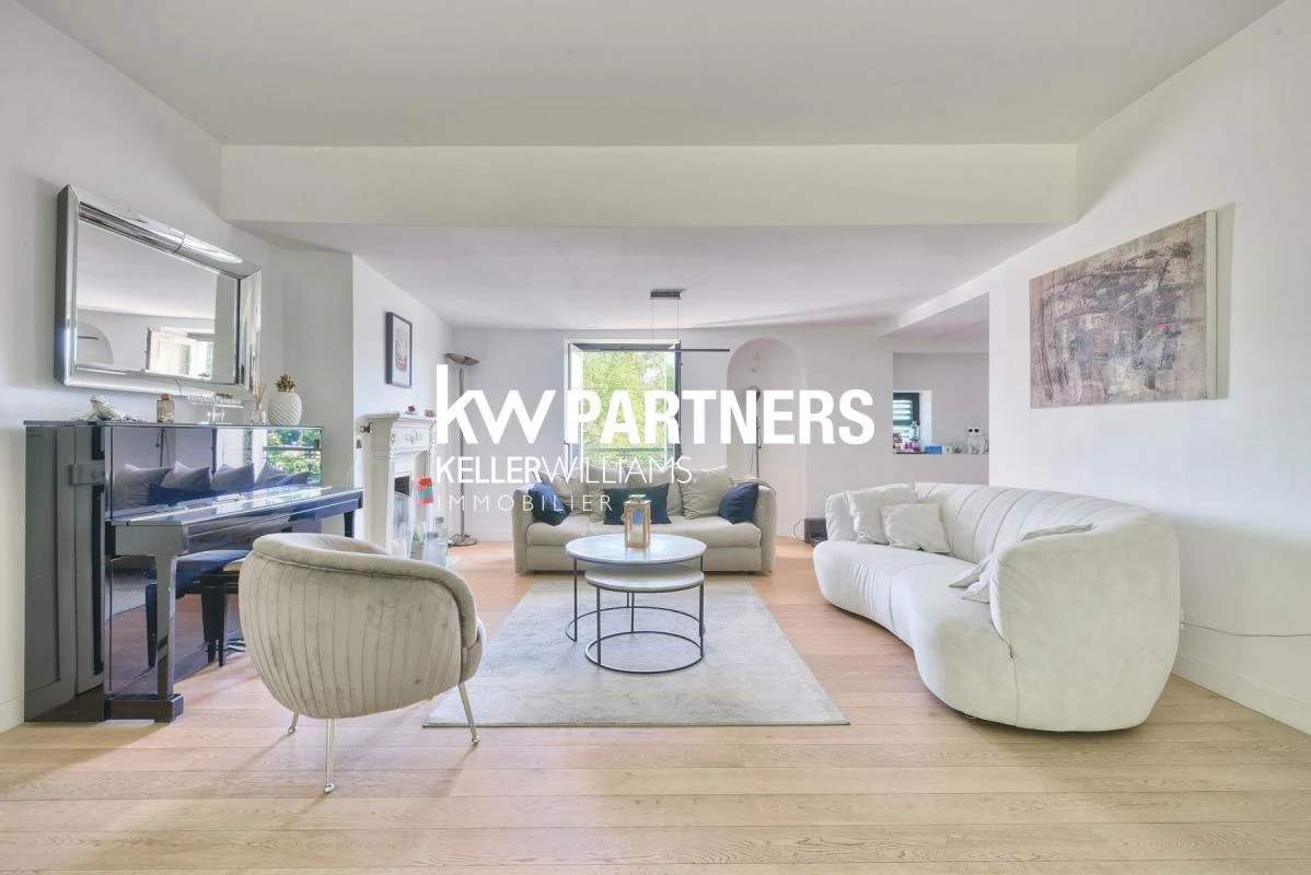 5 غرف نوم قطعة أرض في Jouy-en-Josas, France رقم 350449