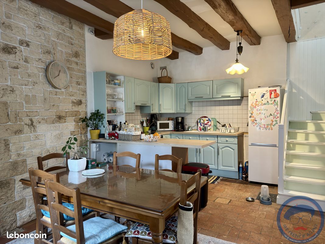 3 bedrooms House in Amboise, France No. 75946