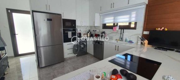 4 Schlafzimmer Villa in Souni–Zanatzia, Cyprus, Nr. 81264 9