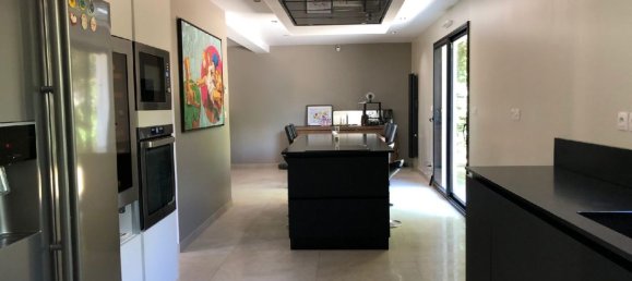 4 Schlafzimmer Haus in Les Essarts-le-Roi, France, Nr. 331630 3