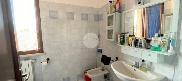 Apartamento de 3 divisões em Mantua, Italy N.º 247511 5