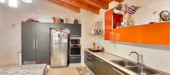 Ático de 3 dormitorios en Cologna Veneta, Italy No. 174650 2