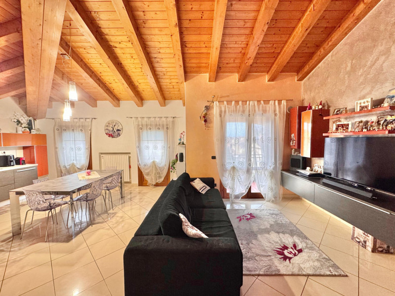 Ático de 3 dormitorios en Cologna Veneta, Italy No. 174650