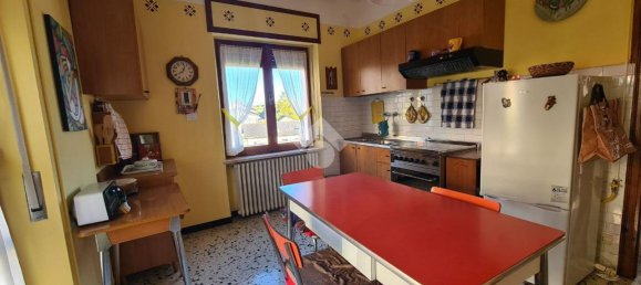 20 rooms Building in Valchiusa, Italy No. 24356 5