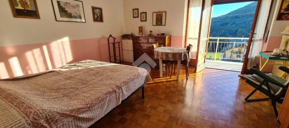 20 rooms Building in Valchiusa, Italy No. 24356 11