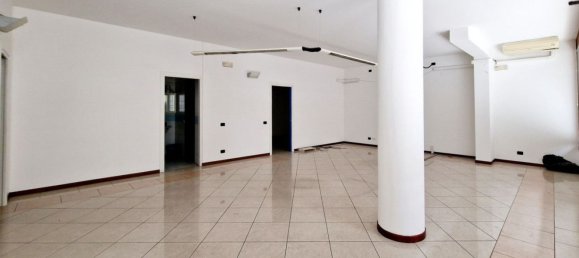 Oficina en Rovigo, Italy 102 m² No. 123245 3