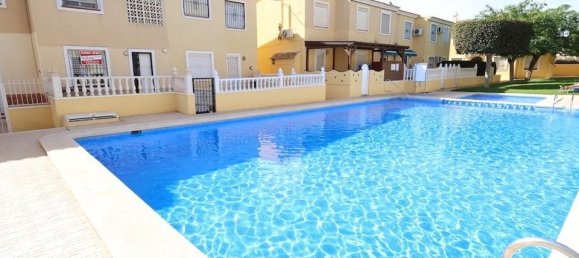 3 Schlafzimmer Stadthaus in San Miguel de Salinas, Spain, Nr. 186449 3