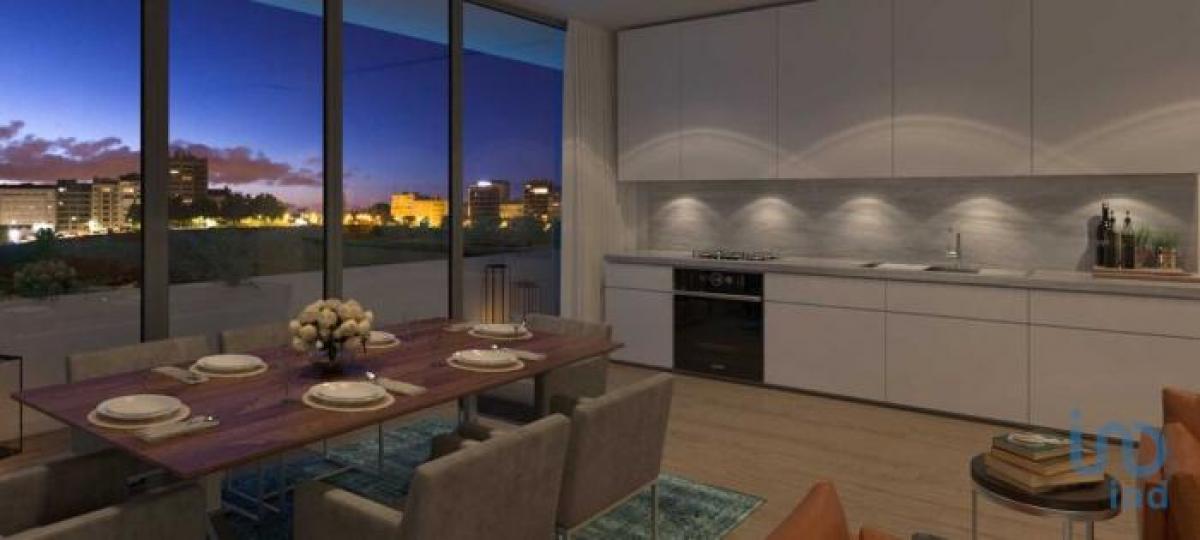 2 bedrooms Apartment in Lisbon, Portugal No. 4528