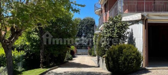 6 bedrooms House in Chieri, Italy No. 274813 7