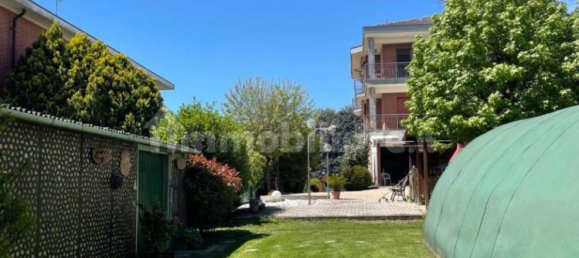 6 bedrooms House in Chieri, Italy No. 274813 8