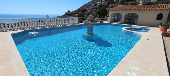 6 bedrooms Villa in Calpe, Spain No. 761 4