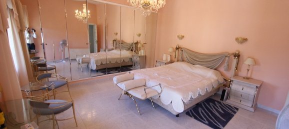 6 bedrooms Villa in Calpe, Spain No. 761 19