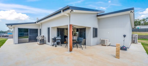 4 chambres Maison à North Isis, Australia No. 153 18