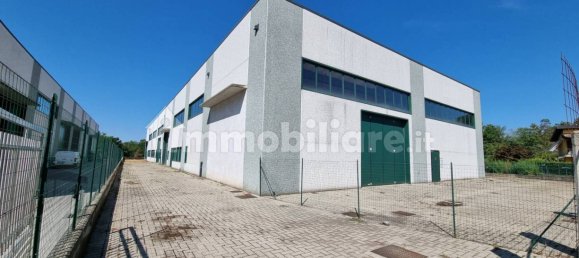 Almacén de 3 habitaciónes en Olgiate Comasco, Italy No. 162254 2