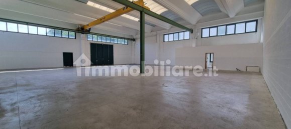 Almacén de 3 habitaciónes en Olgiate Comasco, Italy No. 162254 12