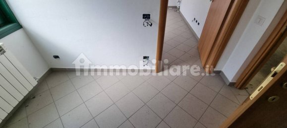 Almacén de 3 habitaciónes en Olgiate Comasco, Italy No. 162254 26