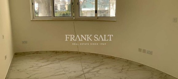 4 bedrooms Penthouse in Saint Julian's, Malta No. 224 8