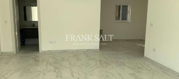 4 bedrooms Penthouse in Saint Julian's, Malta No. 224 7