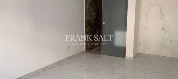 4 bedrooms Penthouse in Saint Julian's, Malta No. 224 11