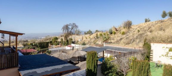 4 bedrooms House in Jun, Spain No. 94772 32