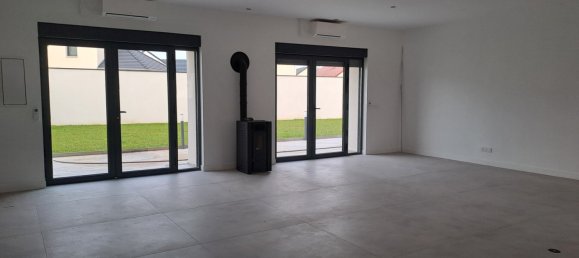 Casa de 4 dormitorios en Sainville, France No. 73060 4