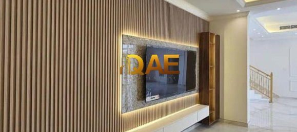 5 bedrooms Villa in Dubai, UAE No. 93593 4