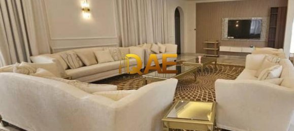 5 bedrooms Villa in Dubai, UAE No. 93593 9