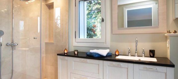 Villa T5 em Antibes, France N.º 695 12