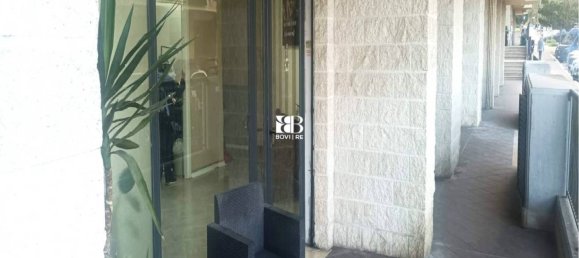 2 rooms Commercial property in Rome, Italy No. 72587 2