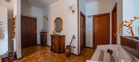 2 chambres Appartement à Portomaggiore, Italy No. 378562 2
