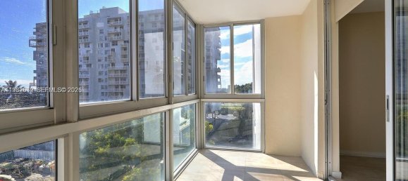 2 chambres propriété commerciale à vendre à Miami, Miami-Dade, Florida, USA № 615757 13