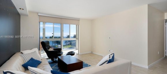 2 chambres propriété commerciale à vendre à Miami, Miami-Dade, Florida, USA № 615757 21