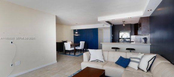 2 chambres propriété commerciale à vendre à Miami, Miami-Dade, Florida, USA № 615757 15