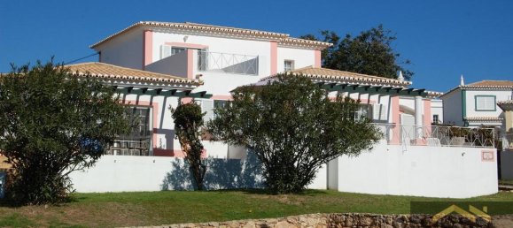 Вилла с 3 спальнями в Карвоейру, Португалия № 9288 6