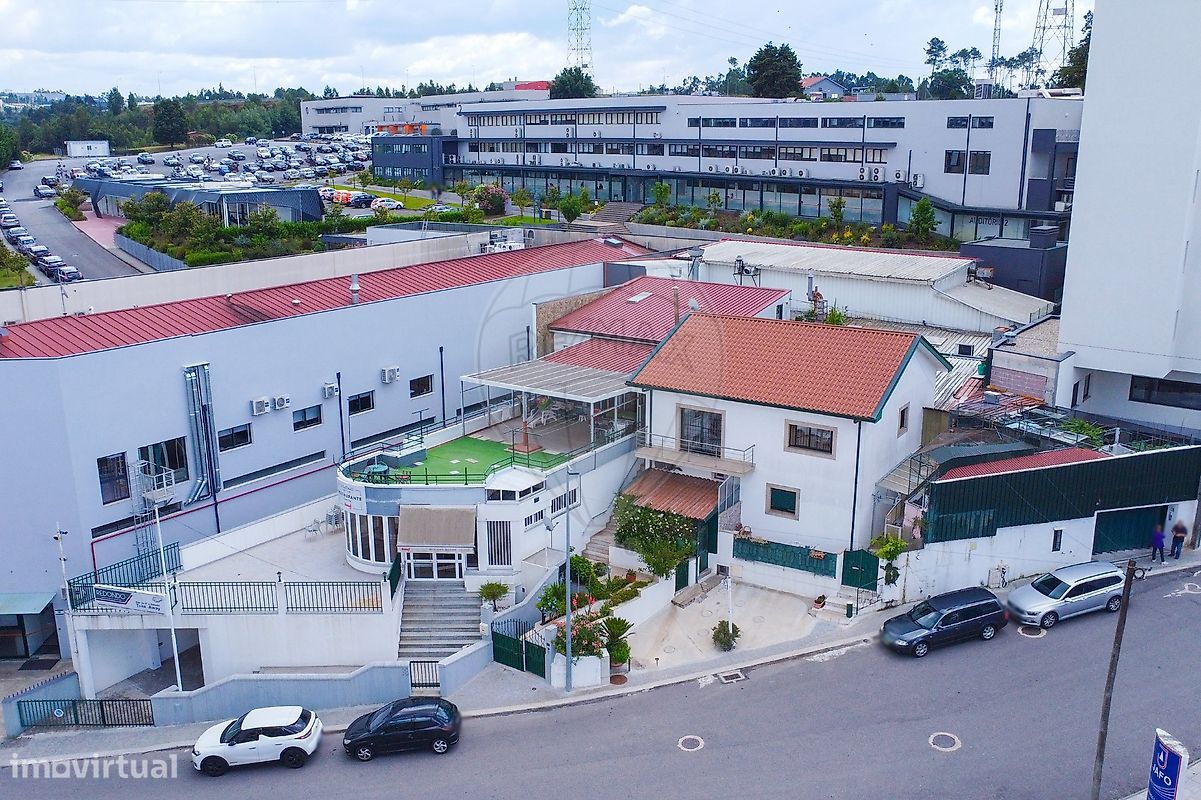 Дом с 4 спальнями в Гандра, Португалия № 16980