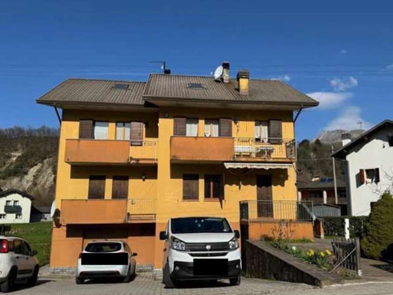 4 rooms Apartment in Alpago, Italy No. 301721