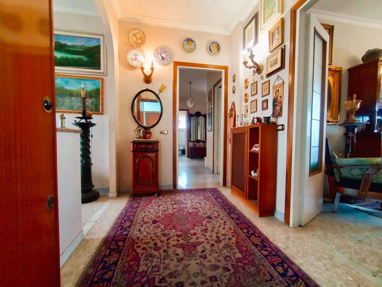 5 bedrooms Apartment in Rome, Italy No. 394089