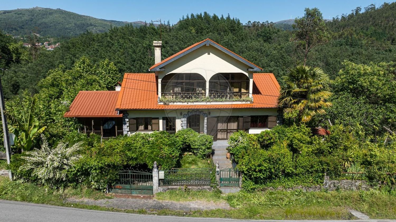 Дом с 6 спальнями в Виейра ду Минью, Португалия № 159016