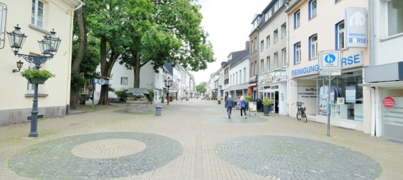 8-salle Garage à Krefeld, Germany No. 110350 7