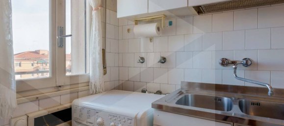 Apartamento de 4 habitaciónes en Bologna, Italy No. 28767 8