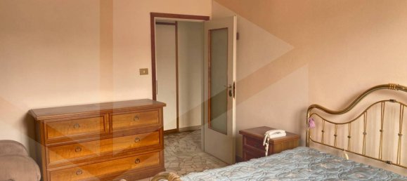 Apartamento de 4 habitaciónes en Bologna, Italy No. 28767 4