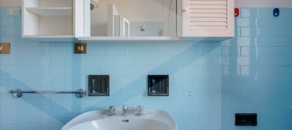 Apartamento de 4 habitaciónes en Bologna, Italy No. 28767 28