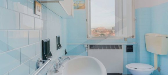 Apartamento de 4 habitaciónes en Bologna, Italy No. 28767 25