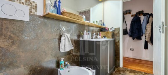 Duplex de 6 divisões em Bologna, Italy N.º 219926 4